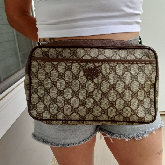 Authentic Vintage Gucci Interlocking GG Monogram Supreme Clutch Fanny Bum Waist - Picture 2 of 11